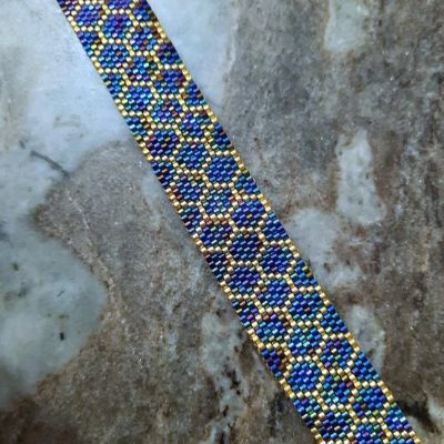 إسورة بتصميم خلية النحل (الرفيعة) من خرز الميوكى