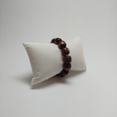 اسورة خرز خشبي