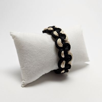 Onyx & Champagne Scalloped Macram&egrave; Statement Bracelet