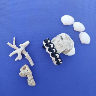 Onyx & Champagne Scalloped Macram&egrave; Statement Bracelet