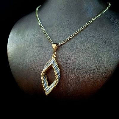 Silver leaf necklace made of Miyuki beads