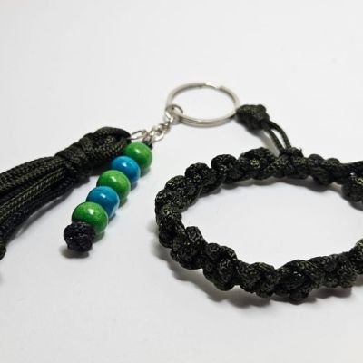 Olive green Macram&egrave; Keyring and Bracelet Set