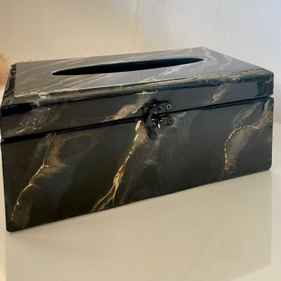 علبة مناديل بالريزن 