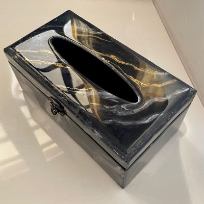 علبة مناديل بالريزن 