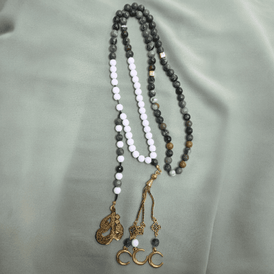 سبحة وعقد عقيق مختلط بـ "عداد" (99 حبة)