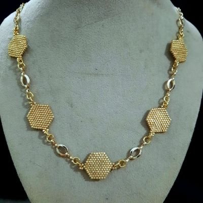 طقم ذهبى بوحدات سداسية الشكل من خرز الميوكى