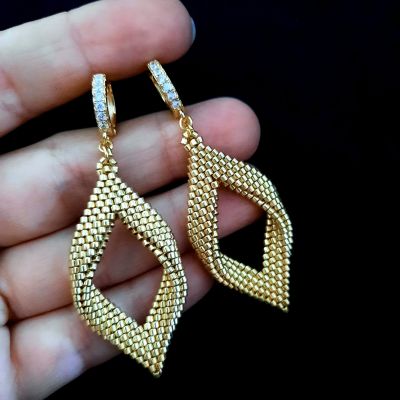 طقم ذهبى فقط ٤ قطع من خرز الميوكى