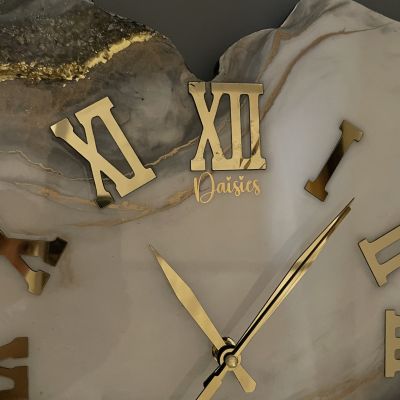 ساعة حائط ريزن 