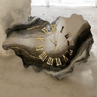 ساعة حائط ريزن 