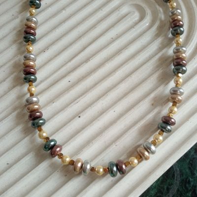 قلادة "الوميض الذهبي