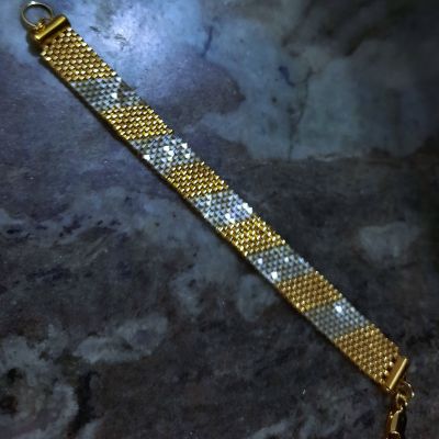 إسورة ببريق الكريستال من خرز الميوكى