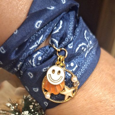Scarf bracelet 