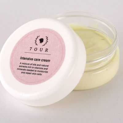 كريم العناية المكثفة للبشرة الجافة 