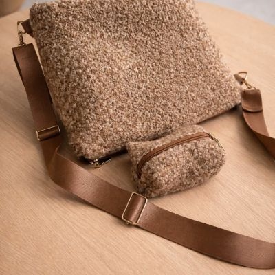 حقيبه من القماش 