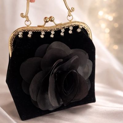 حقيبه سواريه 