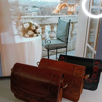 شنطة كروس جلد طبيعي 