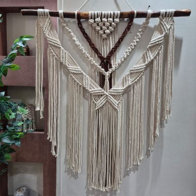 جدارية مكرمية 