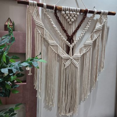 جدارية مكرمية 