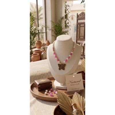 Spring pearl necklace