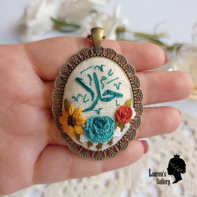 Embroidery necklace