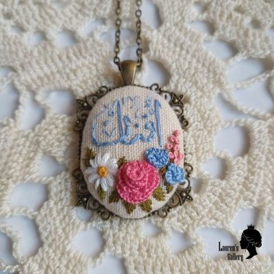 Embroidery necklace