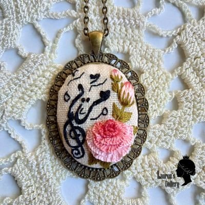 Embroidery necklace