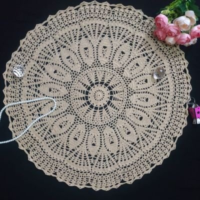 مفرش تربيزة مدور بفن الكروشيه 