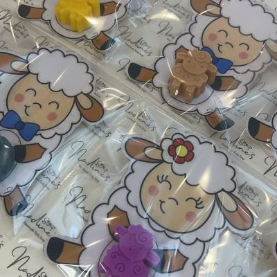 Sheep-shaped Eid Al-Adha candle giveaway cards