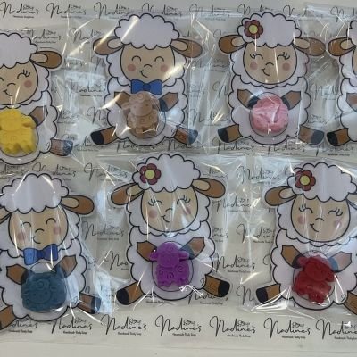 Sheep-shaped Eid Al-Adha candle giveaway cards