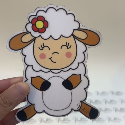 Sheep-shaped Eid Al-Adha candle giveaway cards
