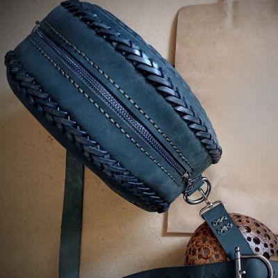 Shoulder circle bag 