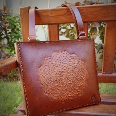 Handmade genuine leather bag 