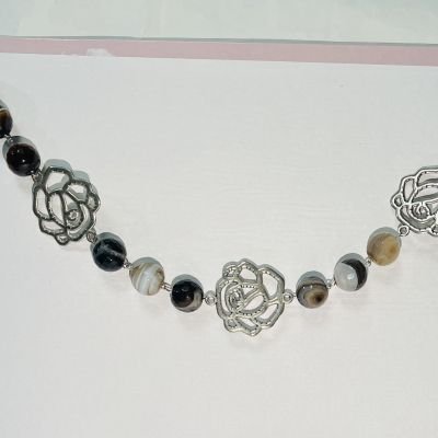 Agate and silver garden necklace