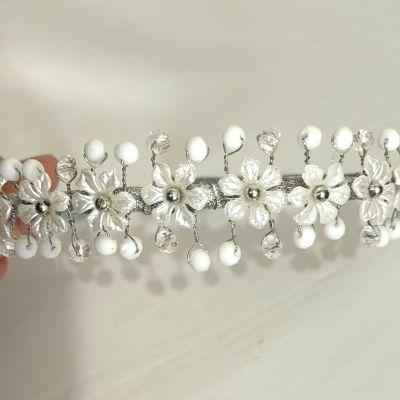 Hair collar.
