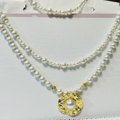 Royal pearl necklace
