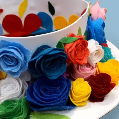 القبعات الظريفة - ورود