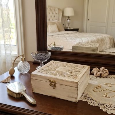    Wooden Jewelry Box