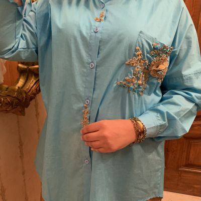 قميص تركواز 