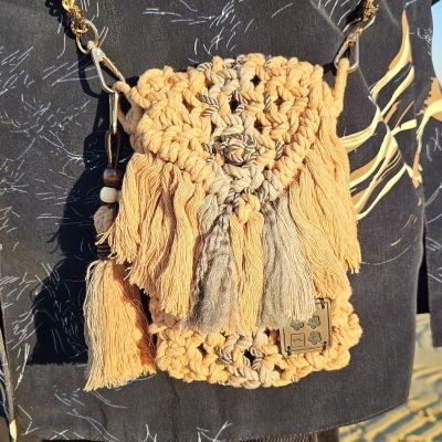 شنطة موبايل كاكاو و برتقالي 