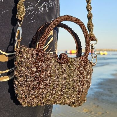 شنطة يد مكرمية نحاسي  