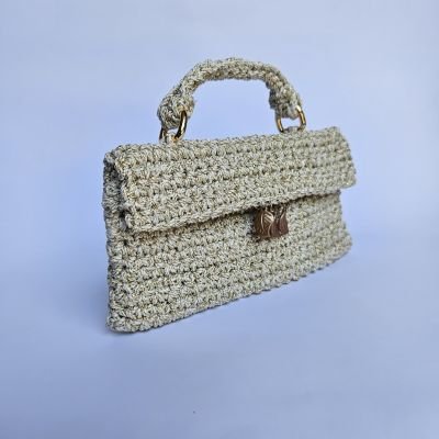 Clutch macrame gold and off white polyester cord