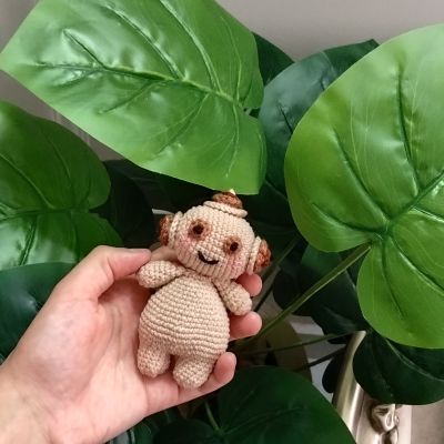 Cartoon character amigurumi keychain