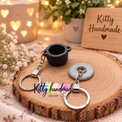 Pot and lid keychain