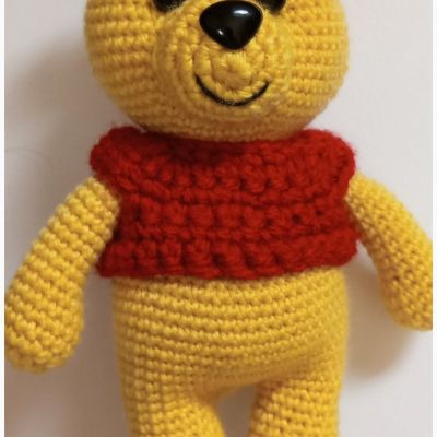 Winnie the Pooh amigurumi doll 