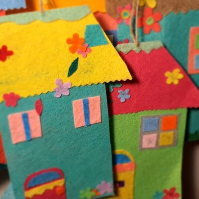 Colourful Wall Hanging Set