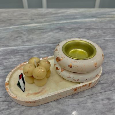 روزاميرا سيت بعلم فلسطين 