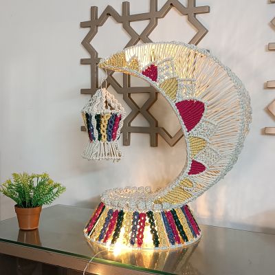 هلال مع فانوس مكرمية