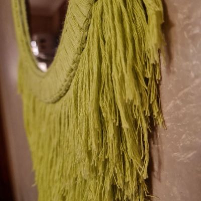 مراية حائط من نسيج النول اليدوي 