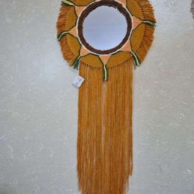 مراية حائط مصنوعة من نسيج النول اليدوي 