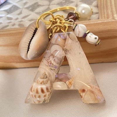 Resin letters keychain 